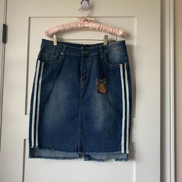 NWT Suko Jeans Denim Skirt - Picture 1 of 5